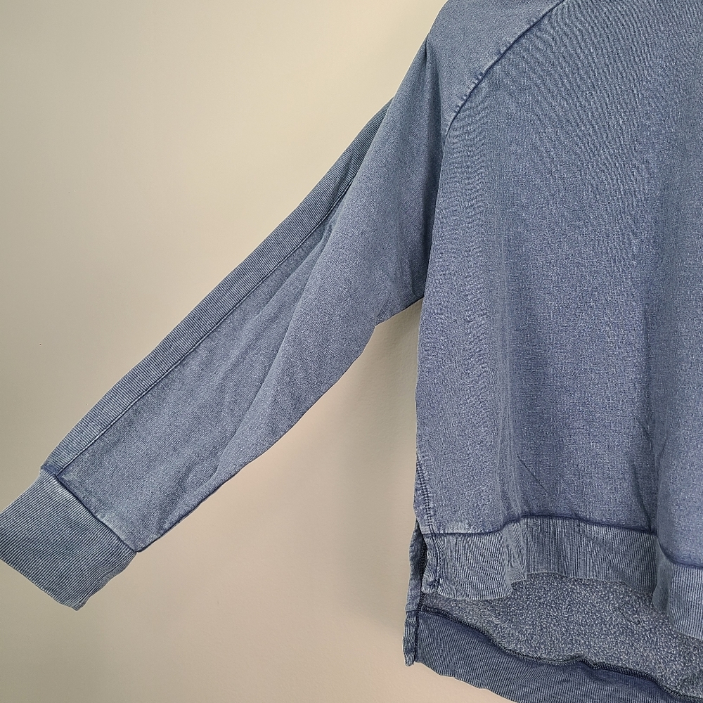 Z by Zella Warn In Blue Chambray-like Fleece Pullover Workout Athletic Sweater L - Picture 7 of 8